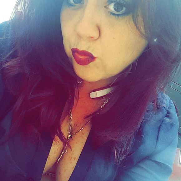 Meet your Posher, Monika - Picture 1 of 1